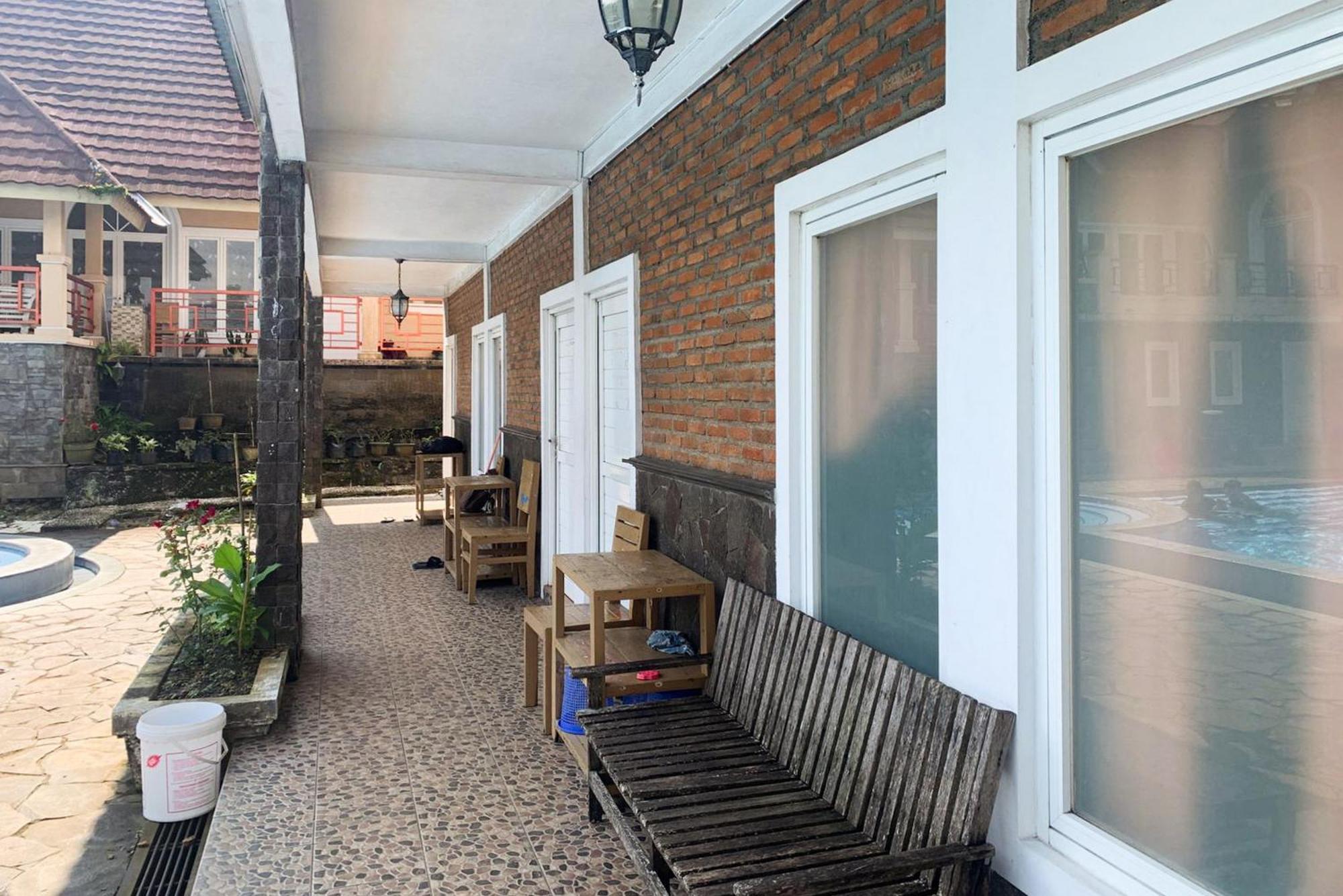 Urbanview Hotel Villa Q Gisting Bandjarnegeri Dış mekan fotoğraf